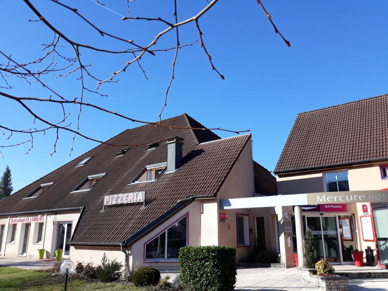 Mercure Hexagone Luxeuil Exterior foto